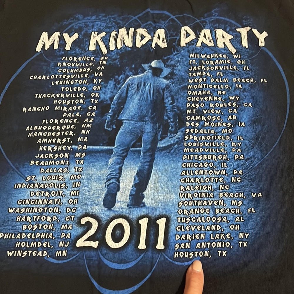 Jason Aldean, my Kinda party 2011 concert T-shirt - Picture 3 of 5